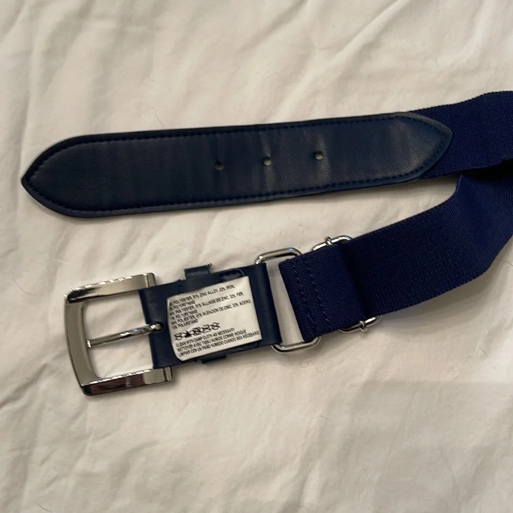 Nike baseball belt fully adjustable